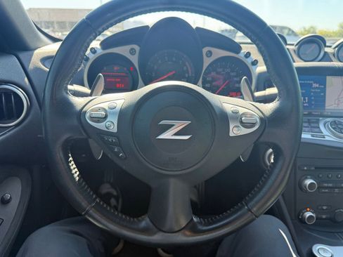 Used 2013 Nissan 370Z Touring w/ Sport Pkg RWD image 15