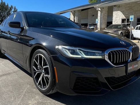 Used 2021 BMW 540i w/ M Sport Package image 3