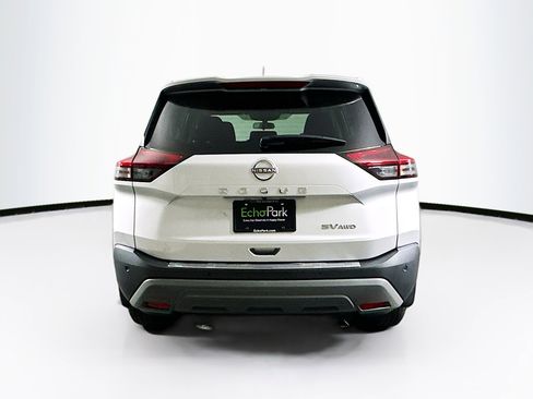 Used 2023 Nissan Rogue SV image 7