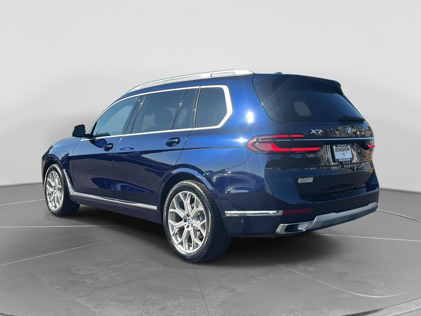 Used 2023 BMW X7 xDrive40i w/ Premium Package AWD/4WD image 10