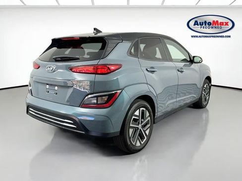 Used 2023 Hyundai Kona SE w/ Cargo Package image 2