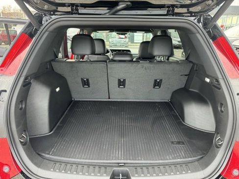 New 2026 GMC Terrain AT4 w/ Convenience Package III image 9