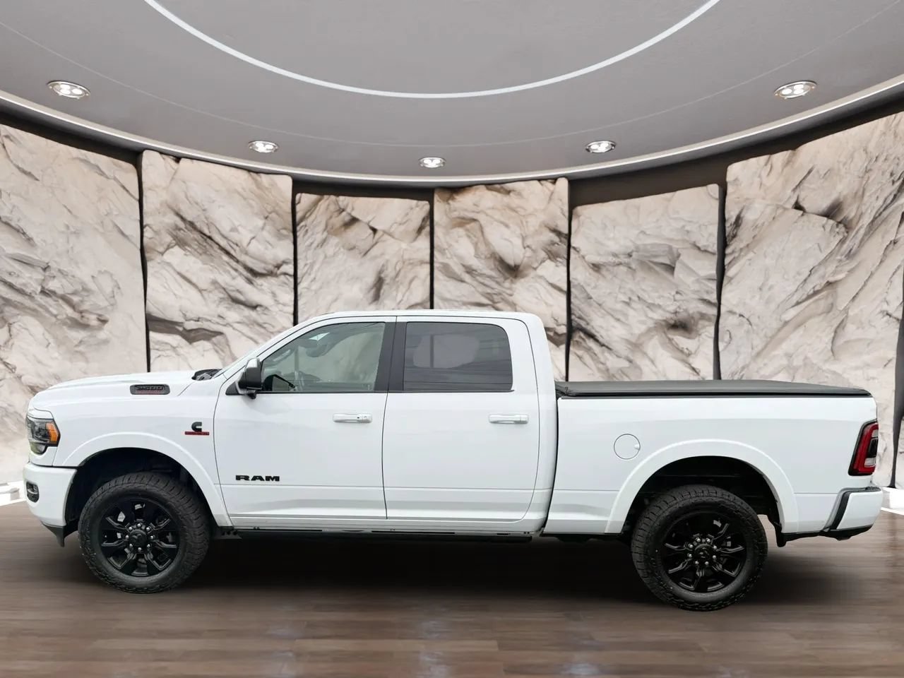 Used 2022 RAM 2500 Limited AWD/4WD image 4