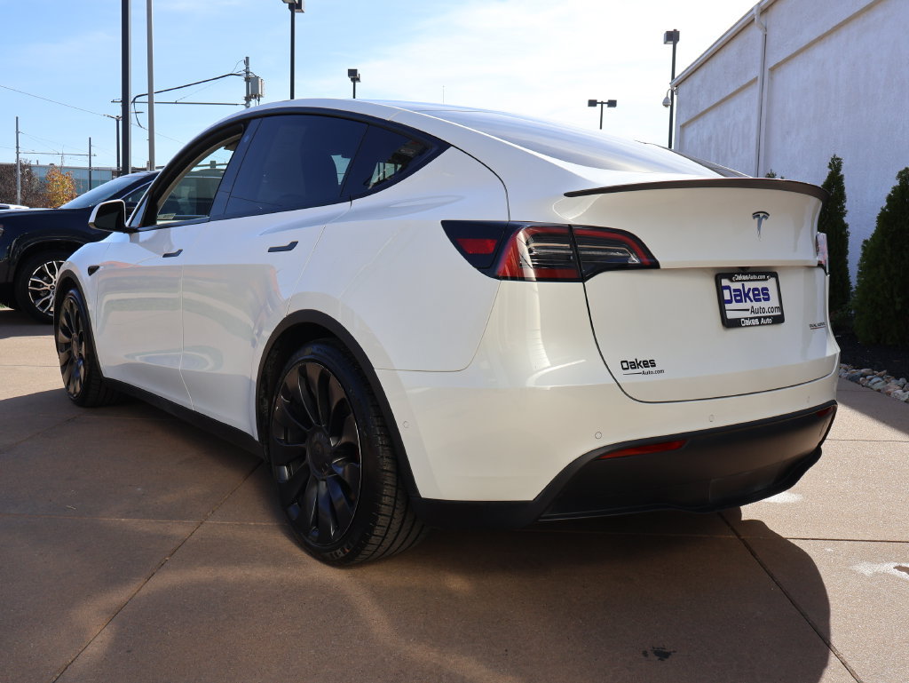 Used 2022 Tesla Model Y Performance AWD/4WD image 5