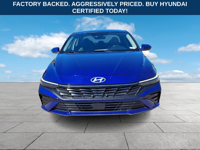 Certified 2025 Hyundai Elantra Limited FWD image 3