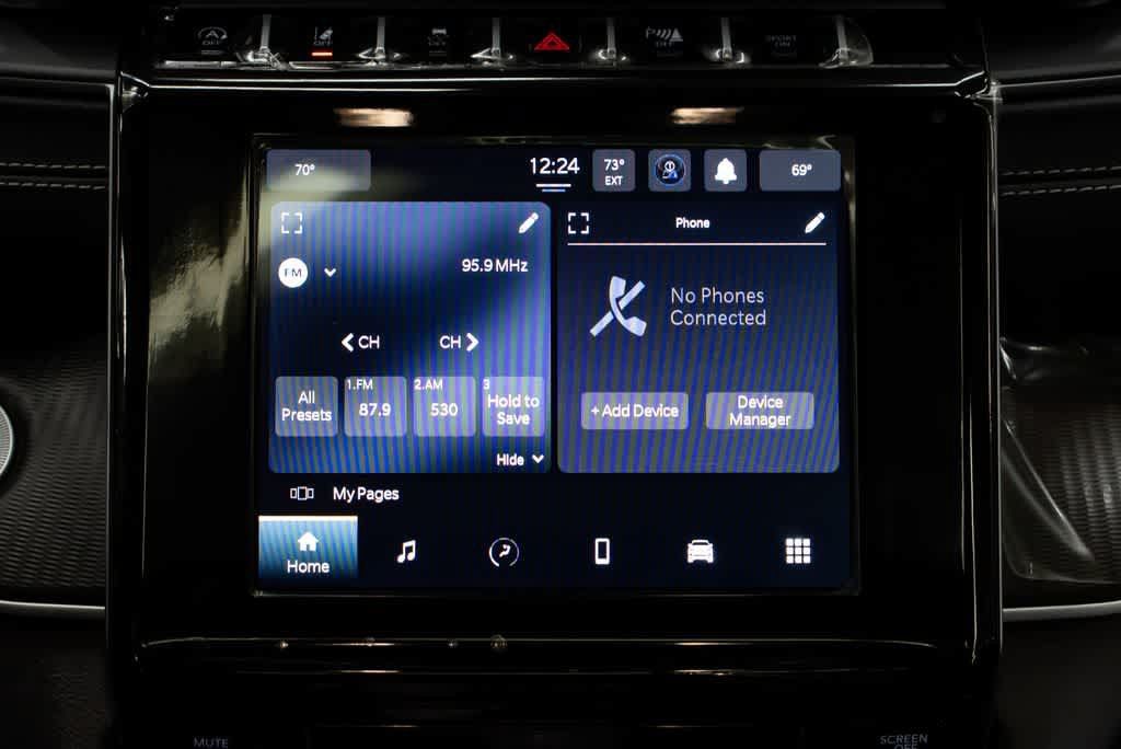Used 2025 Jeep Grand Cherokee Laredo X AWD/4WD image 14
