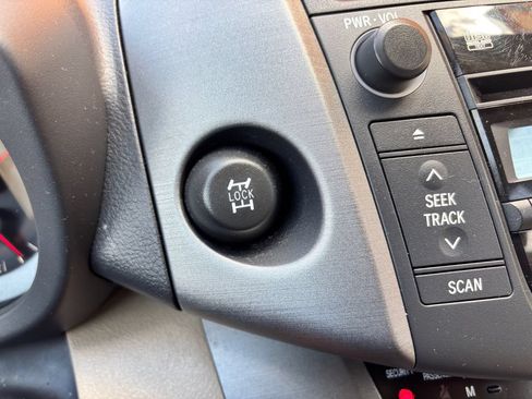Used 2010 Toyota RAV4 4WD V6 image 27