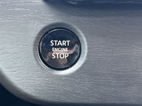 New 2025 Nissan Murano SL image 5