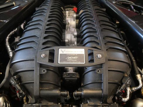 Used 2023 Chevrolet Corvette Z06 w/ Engine Appearance Package RWD image 19