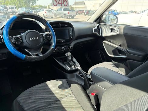 Used 2023 Kia Soul LX w/ Option Group 015 FWD image 8