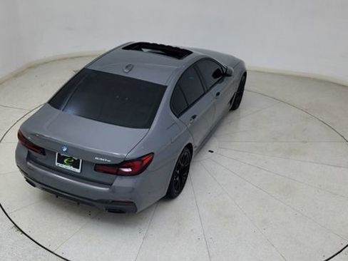 Used 2022 BMW 530e xDrive w/ Executive Package image 86