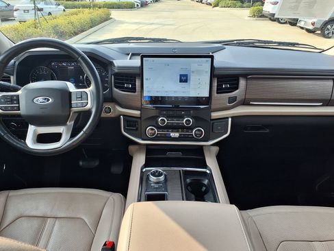 Used 2024 Ford Expedition Max Limited RWD image 29