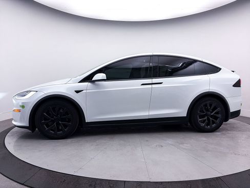 Used 2023 Tesla Model X image 37