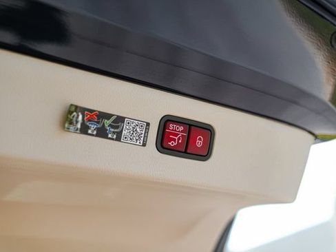 Used 2022 Mercedes-Benz EQS 450+ Sedan image 23