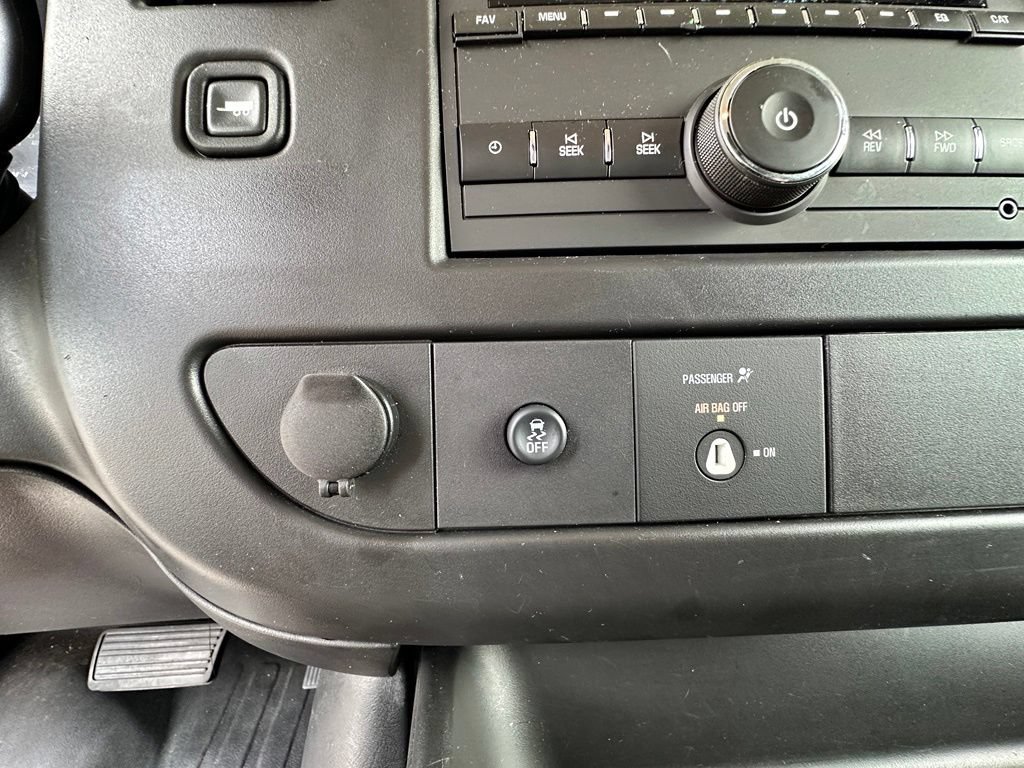 Used 2025 GMC Savana 2500 w/ Driver Convenience Package RWD image 23