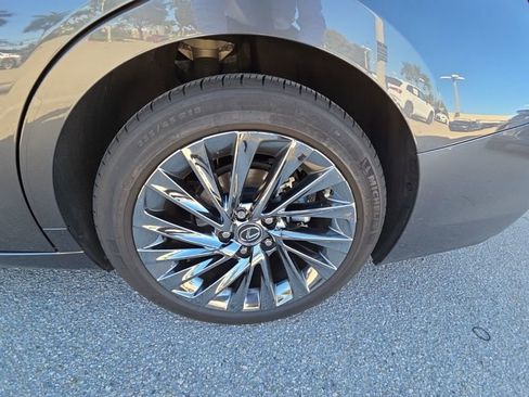 Used 2024 Lexus ES 350 350 Luxury image 6