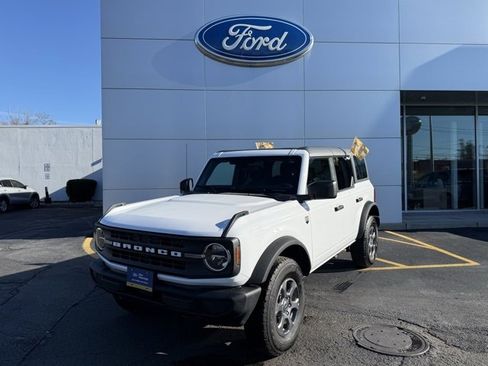 Certified 2025 Ford Bronco Big Bend image 2