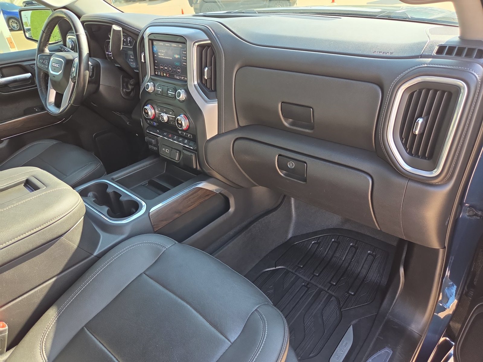 Used 2022 GMC Sierra 1500 SLT AWD/4WD image 27