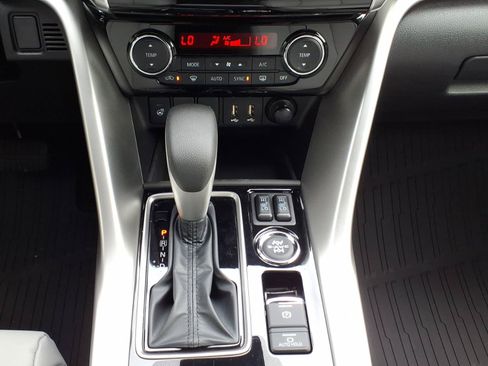 New 2026 Mitsubishi Eclipse Cross SEL AWD/4WD image 15