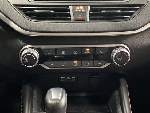 Used 2020 Nissan Altima 2.5 SR w/ Premium Package image 19