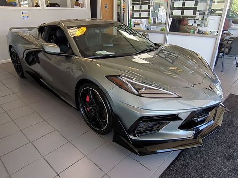Used 2023 Chevrolet Corvette Stingray Premium Cpe w/ Z51 Performance Package RWD image 3