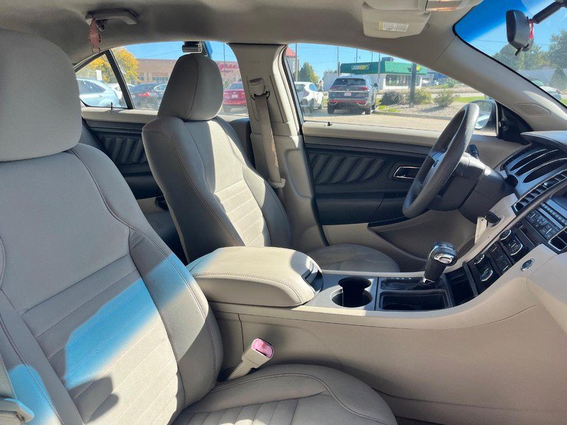 Used 2011 Ford Taurus SE FWD image 13