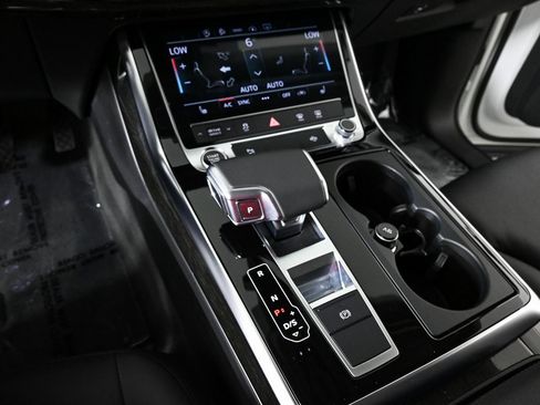 Used 2022 Audi Q7 3.0T Premium image 18