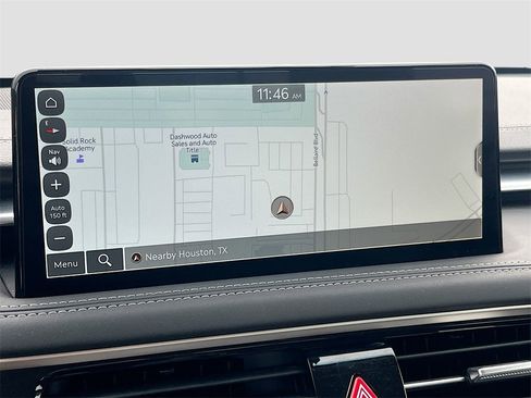 Used 2025 Genesis G70 2.5T image 13