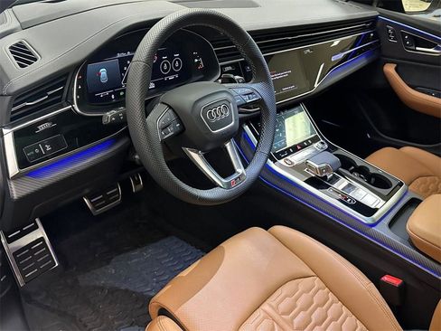 Used 2025 Audi RS Q8 performance image 3
