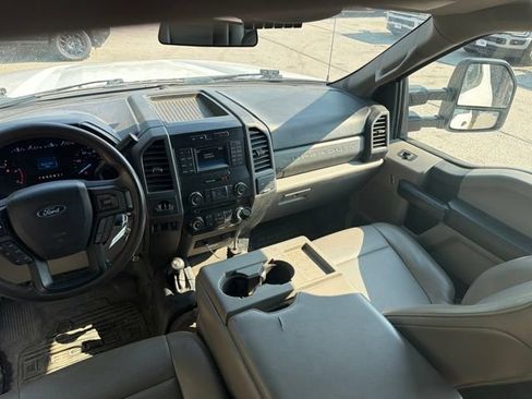 Used 2018 Ford F550 4x4 SuperCab Super Duty image 19