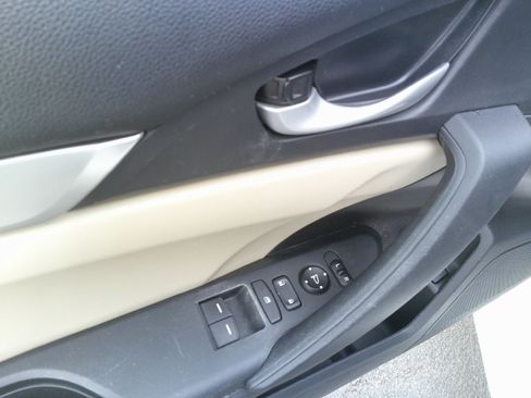 Used 2017 Honda Civic LX-P image 15