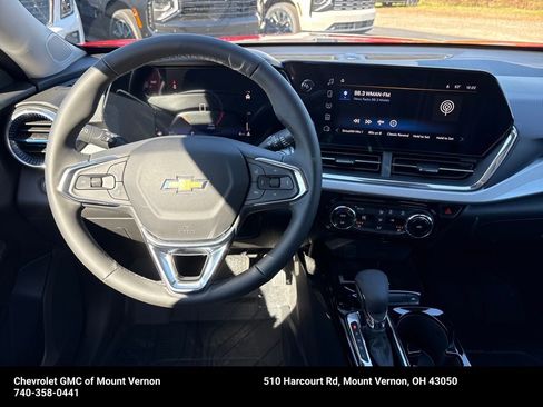 New 2026 Chevrolet Trax LT w/ Driver Confidence Package image 14