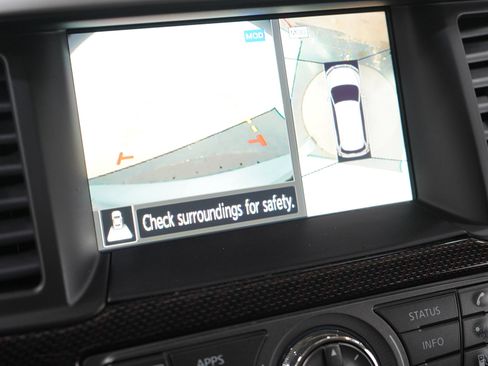 Used 2020 Nissan Pathfinder SL image 28