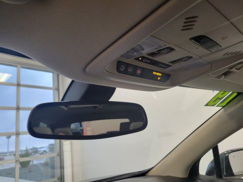 Used 2019 Buick Enclave Essence image 20