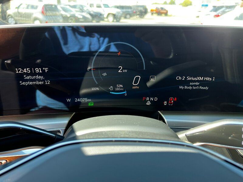 Used 2024 Cadillac Lyriq Sport AWD/4WD image 34