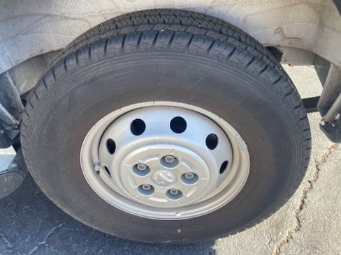 Used 2023 RAM ProMaster 2500 image 22