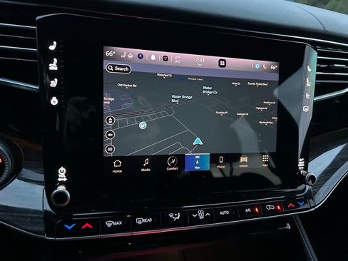 Used 2022 Jeep Wagoneer Series II image 25