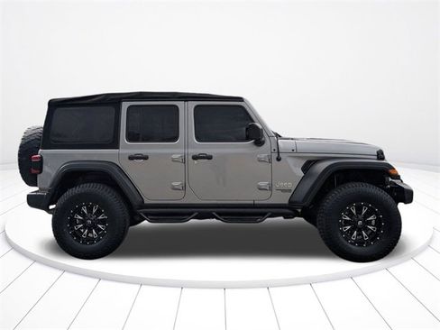 Used 2018 Jeep Wrangler Unlimited Sport S image 17