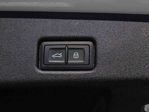 New 2025 Audi Q5 Premium image 37