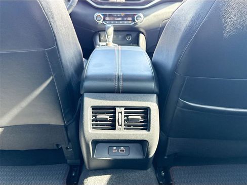 Used 2024 Nissan Altima 2.0 SR image 24