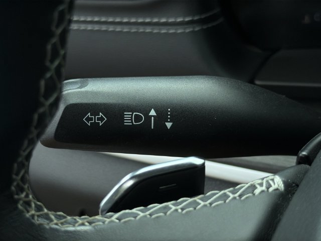 Used 2022 Jeep Grand Cherokee Limited AWD/4WD image 33