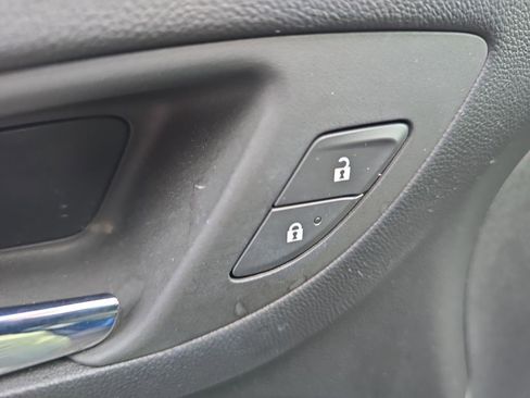 Certified 2023 Chevrolet Equinox LT image 14