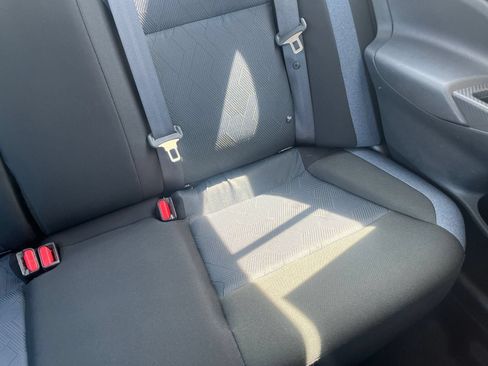 Used 2025 Nissan Versa SV FWD image 37
