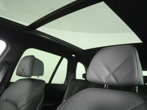 Used 2026 BMW X5 xDrive40i AWD/4WD image 11