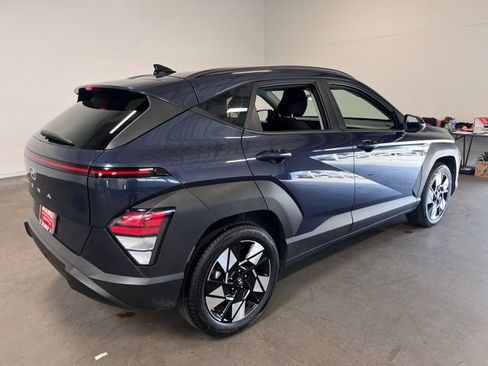 Used 2025 Hyundai Kona SEL image 3