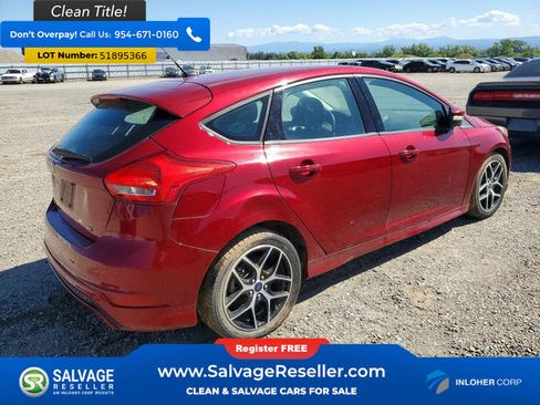 Used 2016 Ford Focus SE w/ SE Sport Package FWD image 4