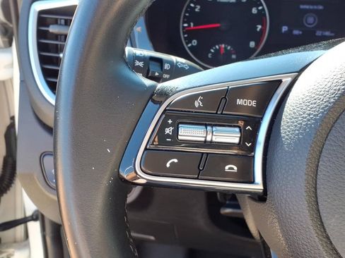 Used 2023 Kia Seltos S w/ Navigation Package FWD image 16