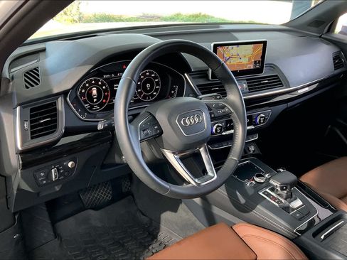 Used 2019 Audi Q5 Prestige w/ Prestige Package AWD/4WD image 19