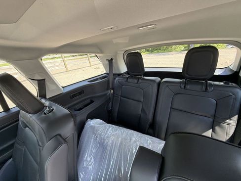 New 2026 Lincoln Aviator Reserve AWD/4WD image 16