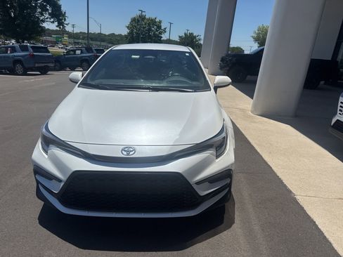 Used 2023 Toyota Corolla SE FWD image 1